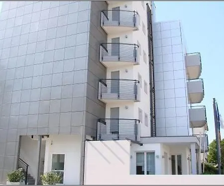 Aparthotel Royal
